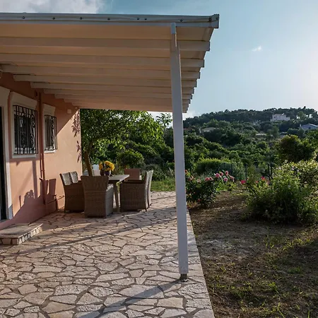 An Excellent Country House In Kefalonia * Lakíthra